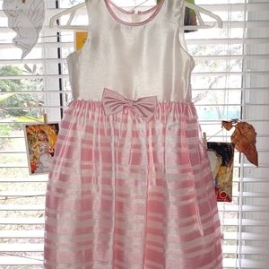 Girl's Dress
